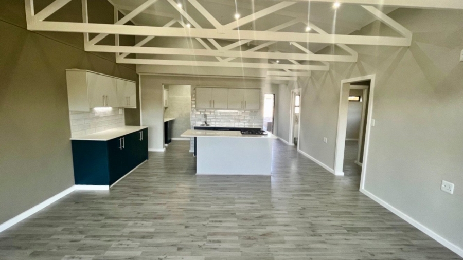 3 Bedroom Property for Sale in Bergsig Western Cape